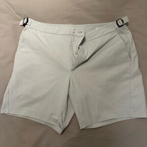 G/FORE Men's Light Gray Flat Front Shorts